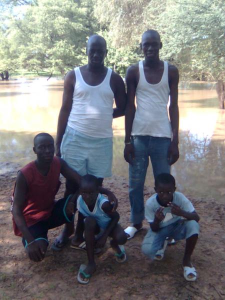 mon oncle son frere  ses deux filset son homonyme